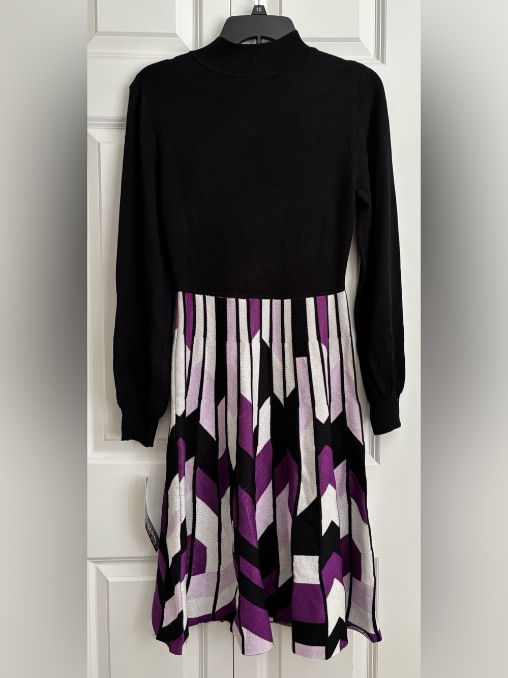 Nina Leonard Black Ribbed Knit Top - Picture 3 of 8